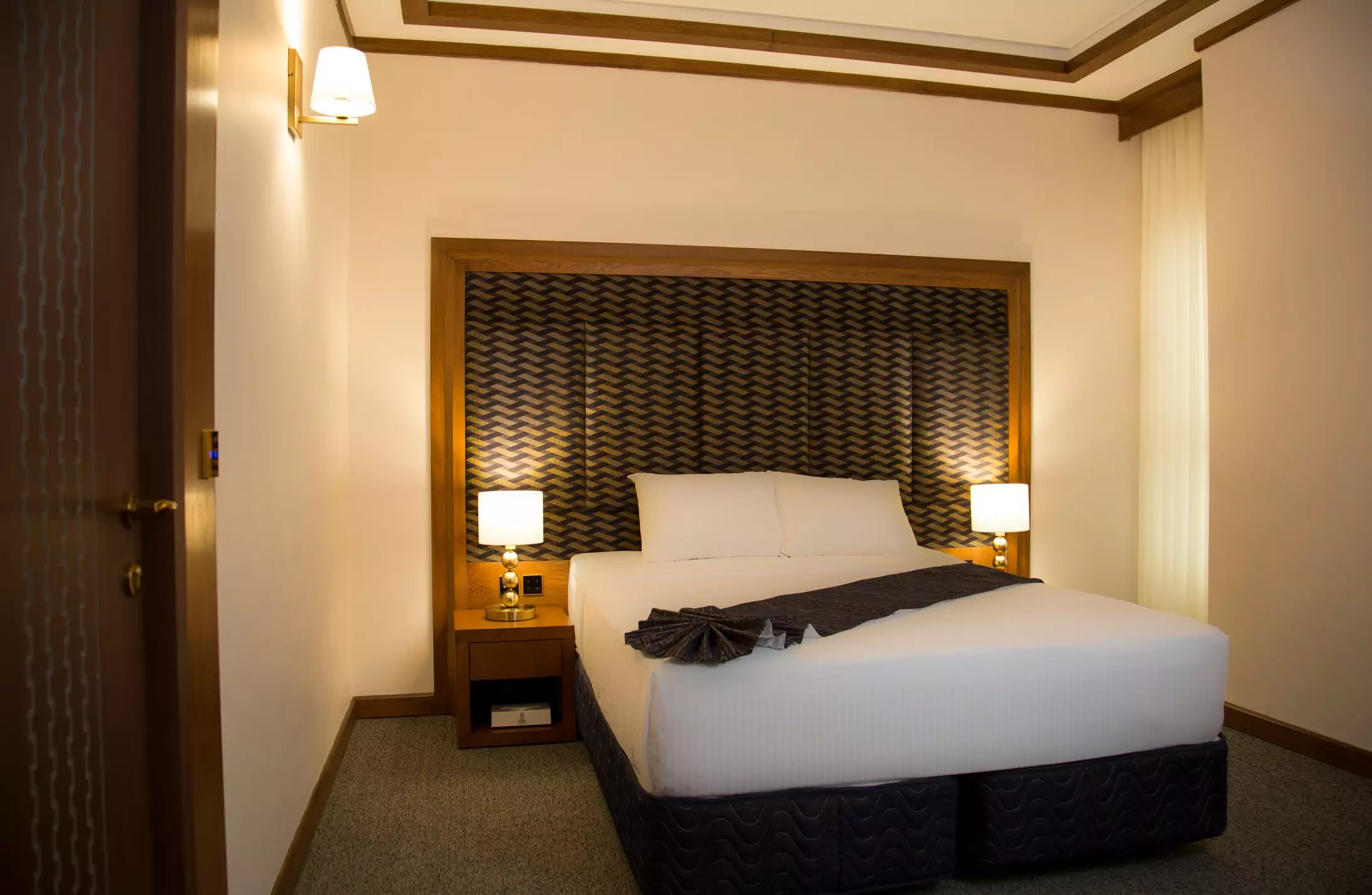 Alibaba https://cdn.alibaba.ir/ostorage/hotel-accommodation-images/67ffaaa5f6e8766ef96f4cb3_اتاق ۲ تخته (2).webp